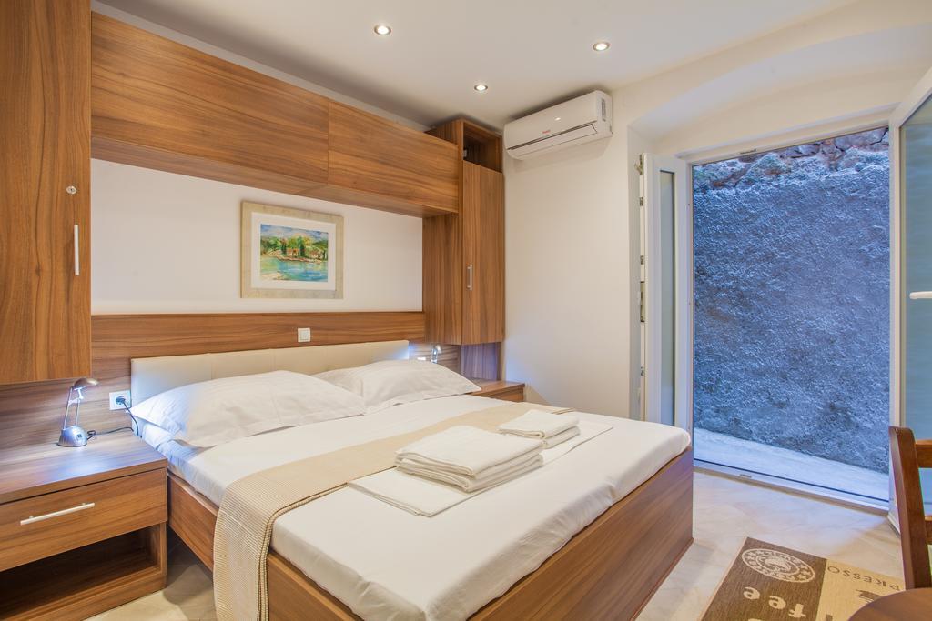 Apartments Calma เซรส ภายนอก รูปภาพ